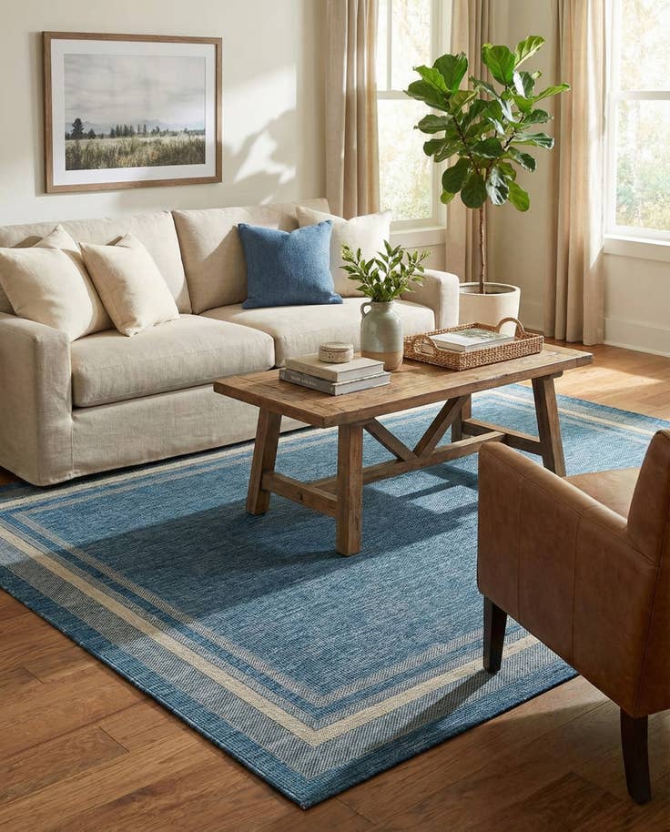 Detail image of 7' 10 x 11' Easy-Clean Border Indoor / Outdoor Rug