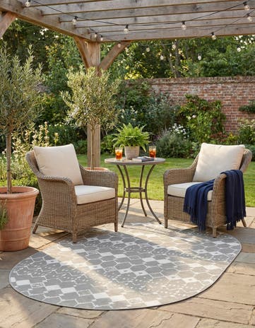 Gray Easy-Clean Lattice Indoor / Outdoor Oval Rug
