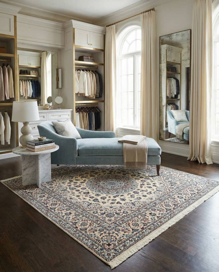 Detail image of 6' 6 x 6' 8 Nain Square Rug