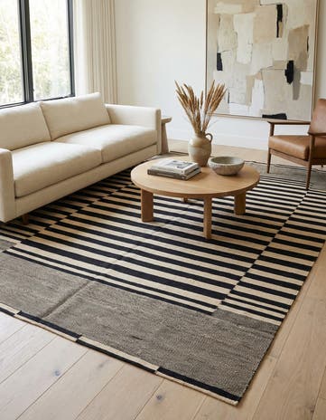 5' 6 x 8' Hand Woven Kilim Modern Wool Rug