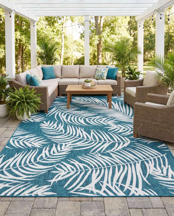 9' x 12' Easy-Clean Botanical Indoor / Outdoor Rug