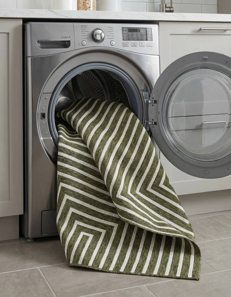 Detail image of  7' 10 x 10'  Washable Modern Indoor / Outdoor Rug