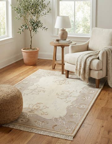 3' 11 x 5' 11 Hand Knotted Darya Wool Rug