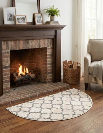 2' 7 x 4' 1 Lattice Hearth Rug