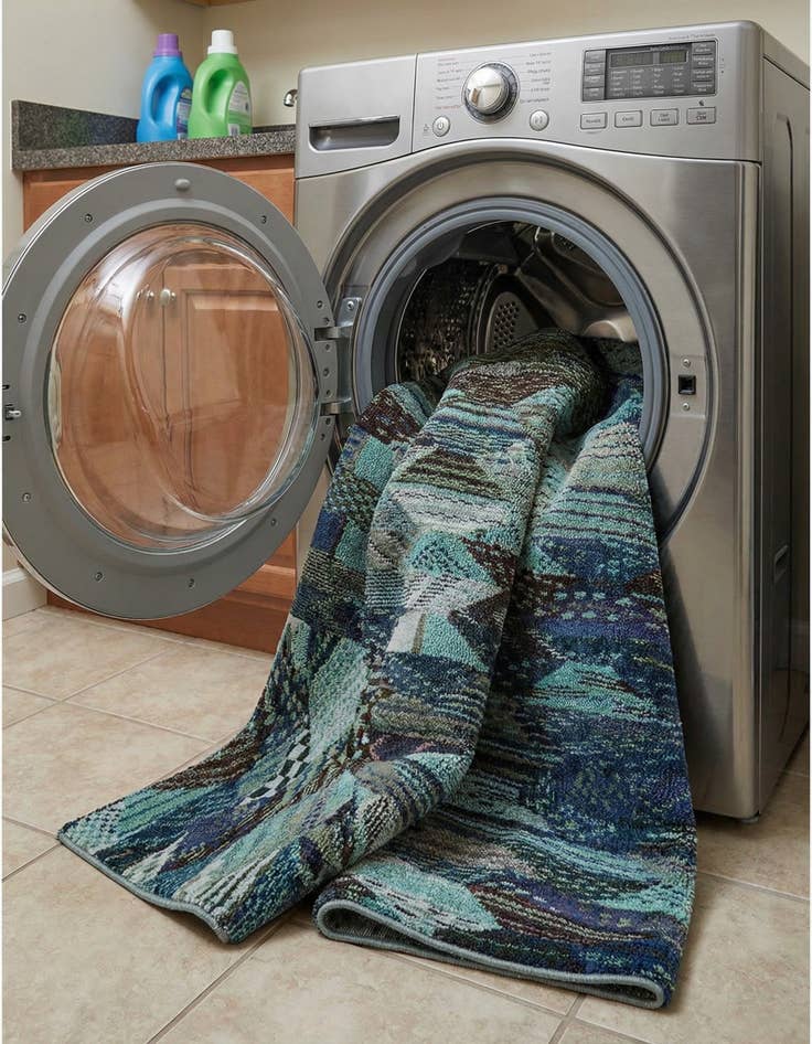 Detail image of 5' x 8'  Washable Santa Fe Rug