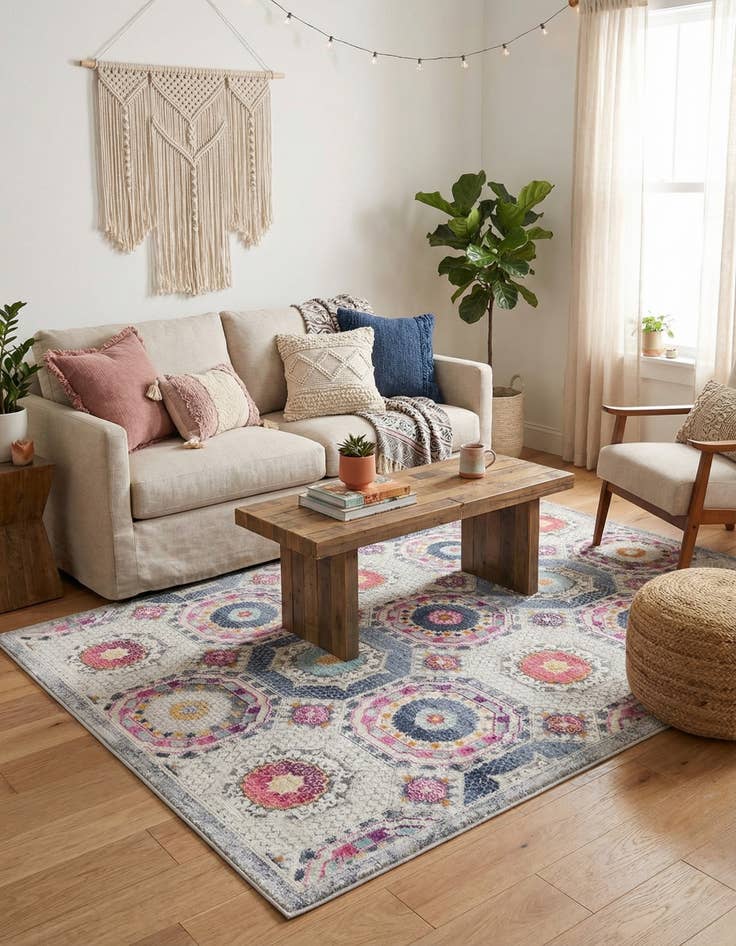 Detail image of 4' x 6' Budapest Rug