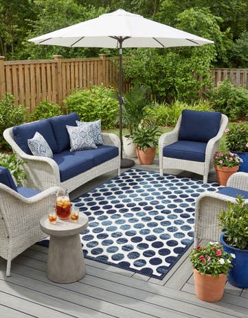 6' x 9' Easy-Clean Sabrina Soto Indoor / Outdoor Rug