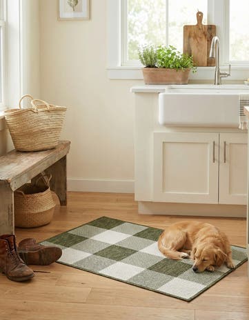 2' x 3' Easy-Clean Checkered Indoor / Outdoor Rug