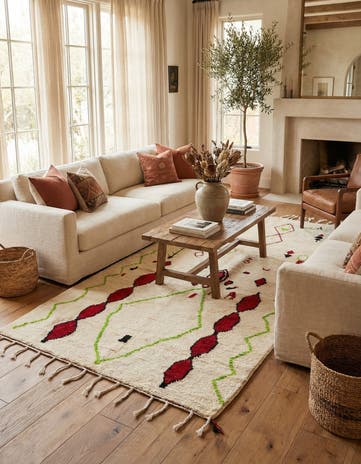 5' x 8' 5 Hand Knotted Moroccan Wool Rug