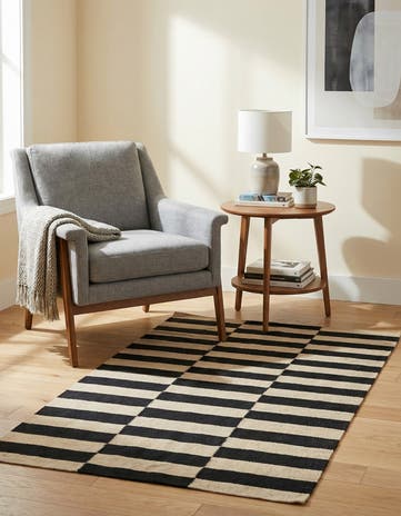 2' 7 x 3' 10 Hand Woven Kilim Modern Wool Rug
