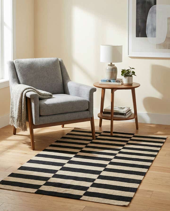 2' 7 x 3' 10 Hand Woven Kilim Modern Wool Rug