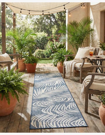 2' 7 x 10' Easy-Clean Botanical Indoor / Outdoor Runner Rug