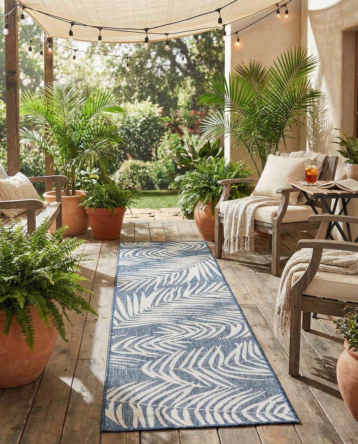 2' 7 x 10' Easy-Clean Botanical Indoor / Outdoor Runner Rug