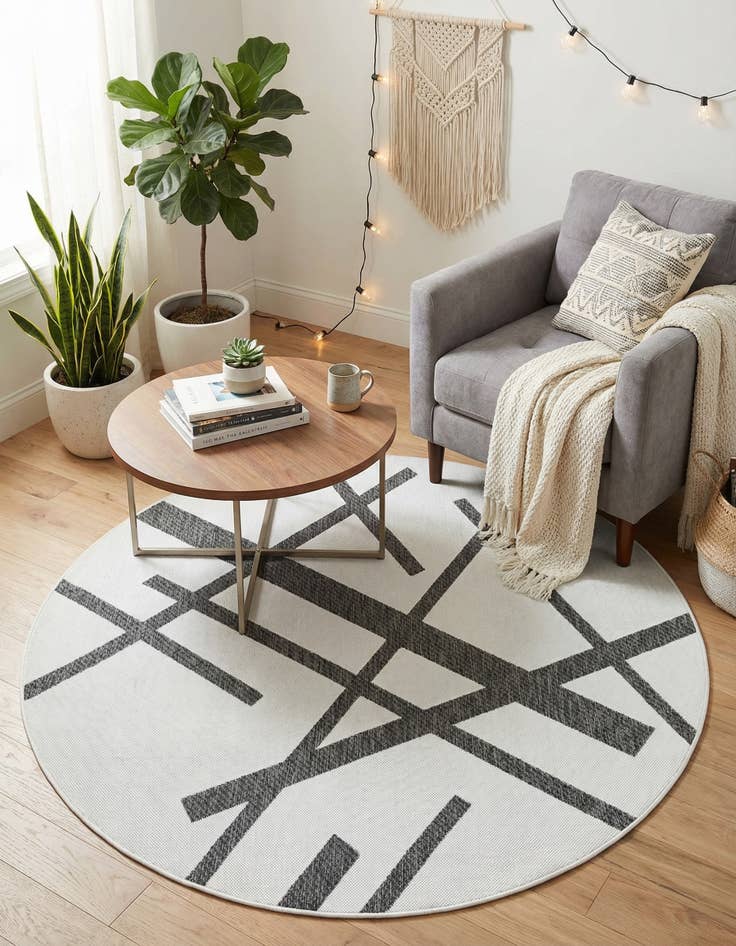Detail image of 6' x 6'  Washable Modern Indoor / Outdoor Round Rug