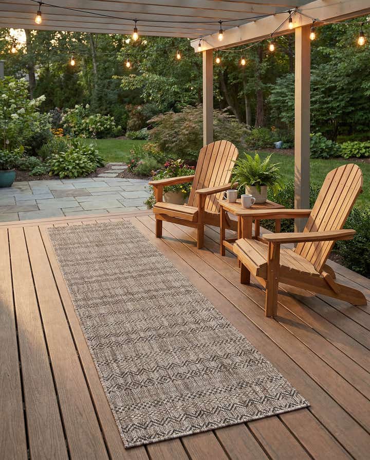 2' x 8' Easy-Clean Striped Indoor / Outdoor Runner Rug