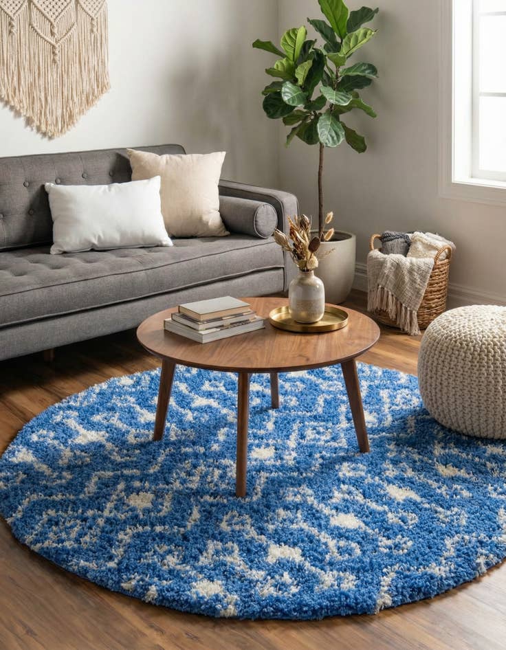 Detail image of 7' 10 x 7' 10 Moroccan Trellis Shag Round Rug