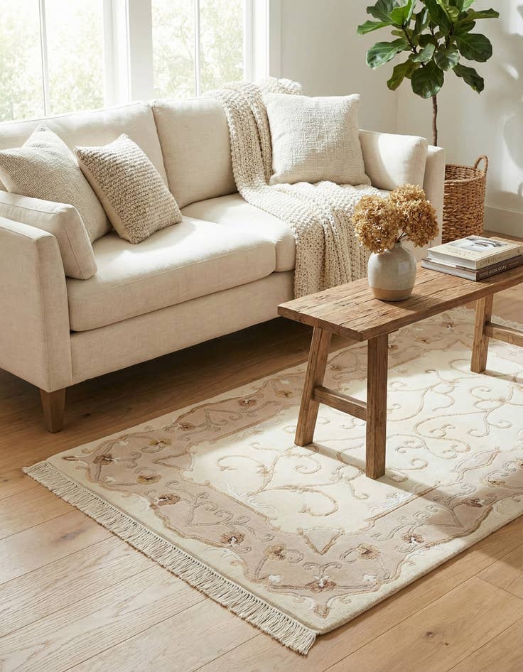 Detail image of 3' 1 x 4' 11  Hand Knotted Darya Wool Rug