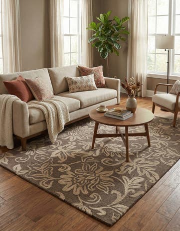 5' x 8' Agra Wool Rug