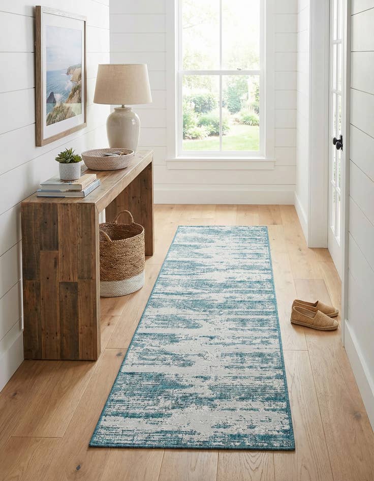 Detail image of  2' 7 x 10'  Washable Modern Indoor / Outdoor Runner Rug