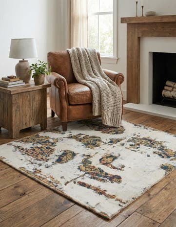 4' 9 x 4' 10 Hand Knotted Ultra Vintage Persian Wool Square Rug
