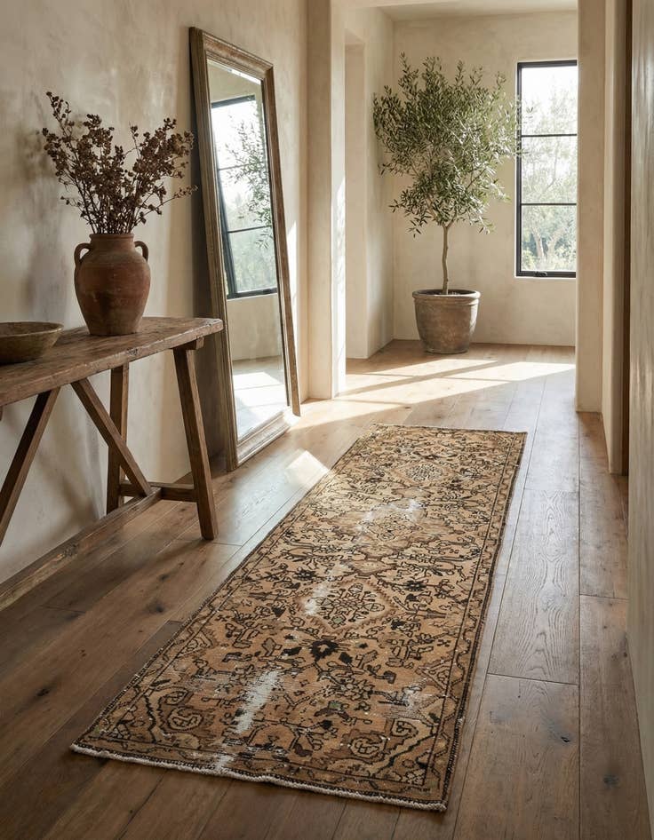 Detail image of 2' 7 x 8' 9  Hand Knotted Ultra Vintage Persian Wool Round Rug