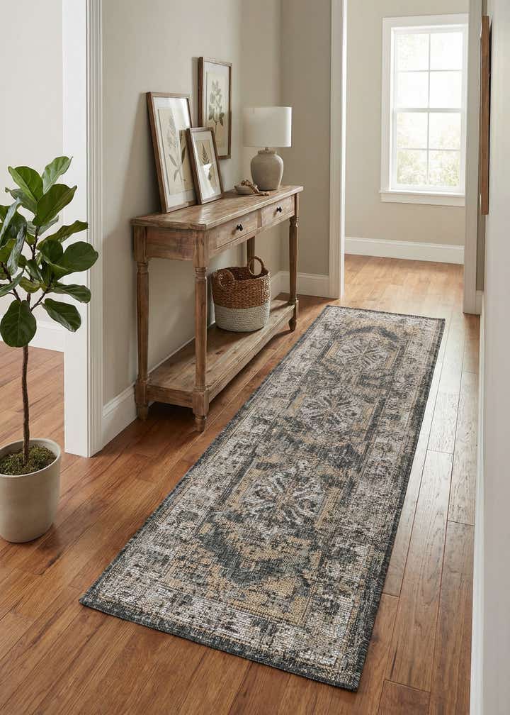 2' x 8' Easy-Clean Traditional Indoor / Outdoor Runner Rug