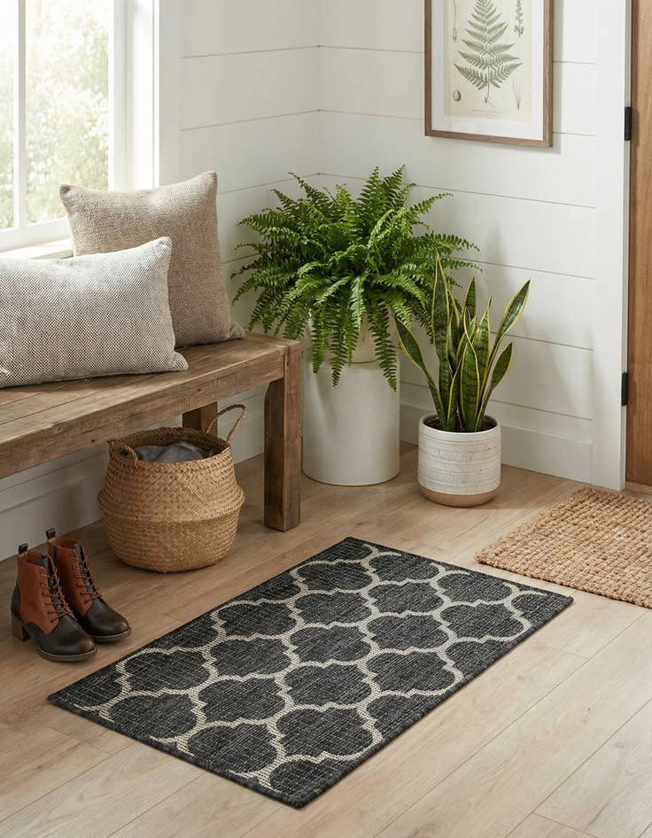 Detail image of 2' x 3' 1  Washable Trellis Indoor / Outdoor Rug