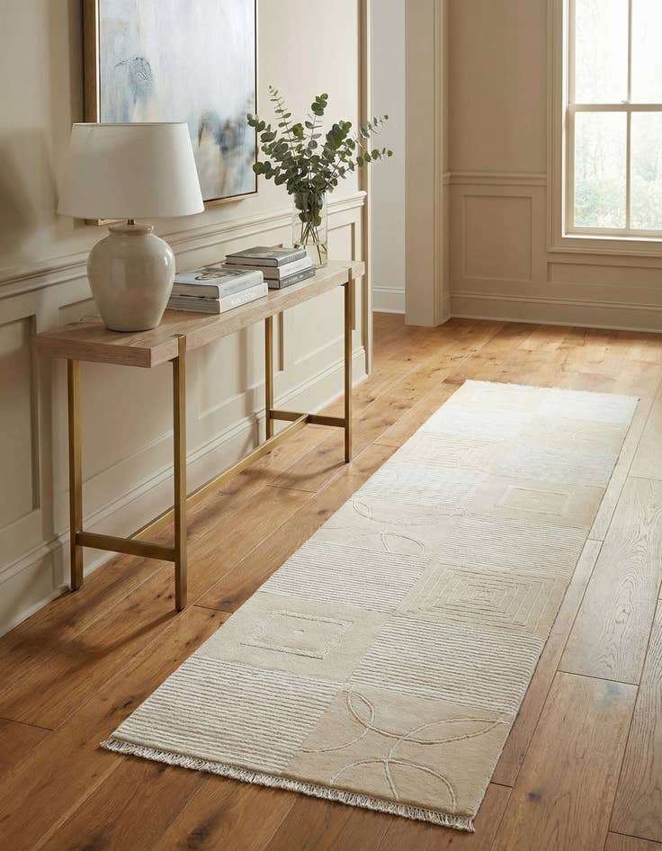 Detail image of 2' 9 x 10'  Hand Knotted Darya Wool Runner Rug