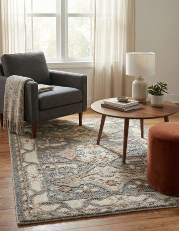 4' 1 x 6' 1 Hand Knotted Sultan Signature Rug