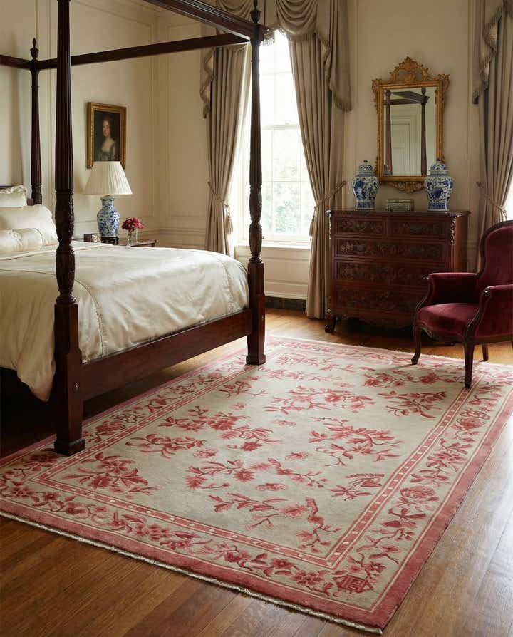 5' x 8' 4 Hand Knotted Antique Finish Wool Rug