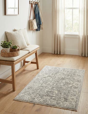 2' 2 x 3' Lola Rug