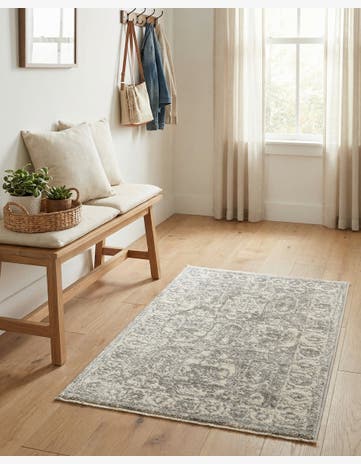 2' 2 x 3' Lola Rug