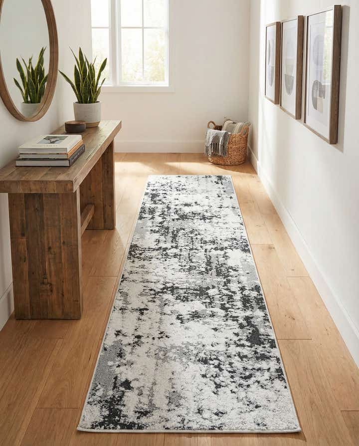 2' 7 x 10' Abbey Runner Rug