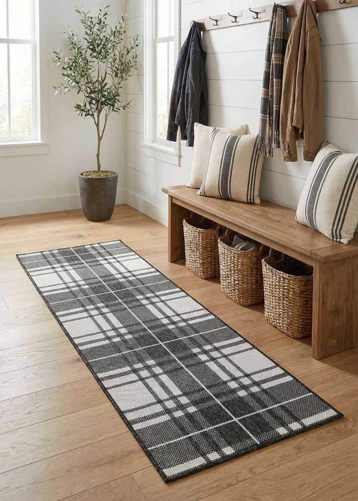 2' x 6' Easy-Clean Checkered Indoor / Outdoor Runner Rug
