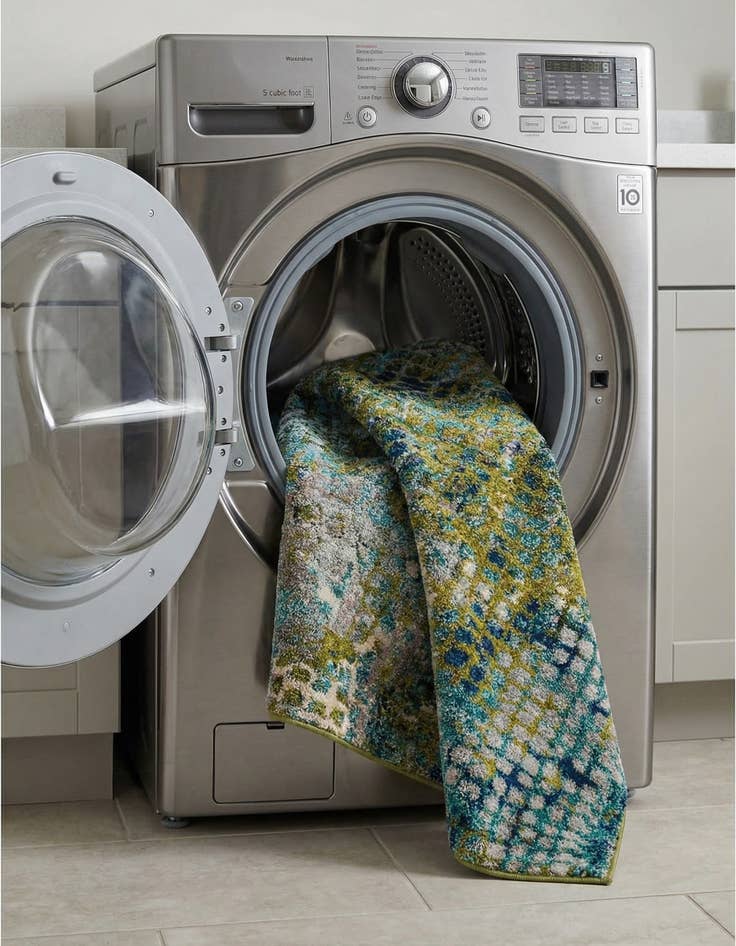 Detail image of  4' x 6'  Washable Theia Rug