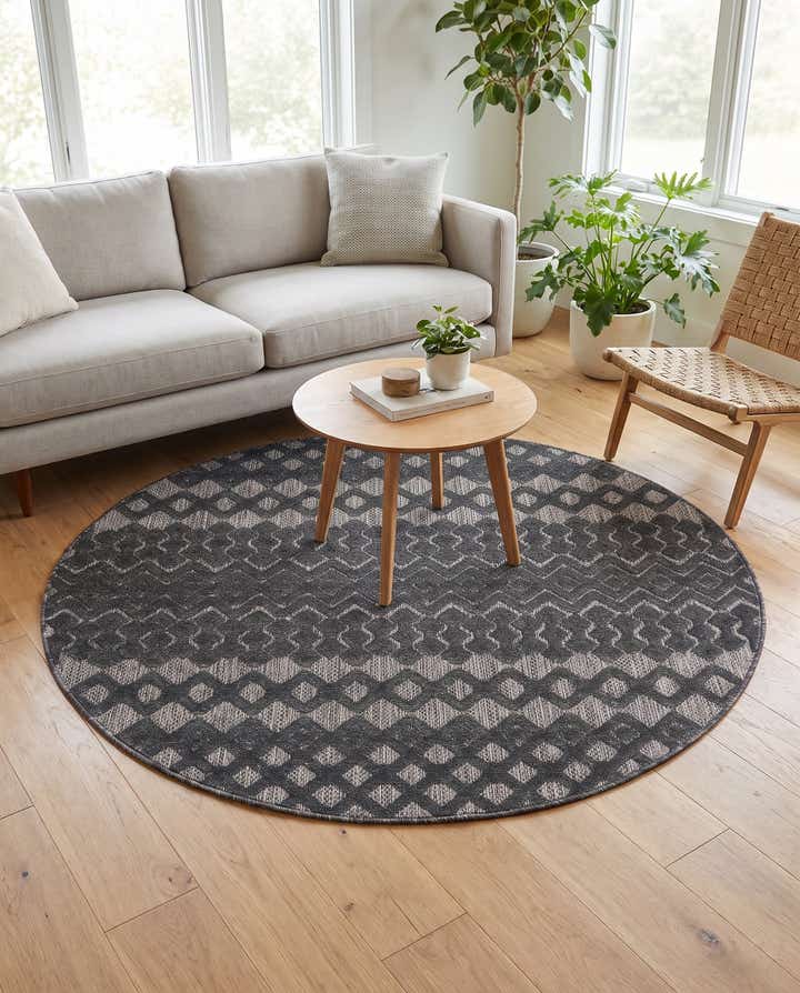 5' 3 x 5' 3 Easy-Clean Trellis Textured Indoor / Outdoor Round Rug