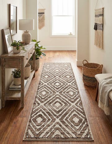 2' x 7' Hermitage Runner Rug