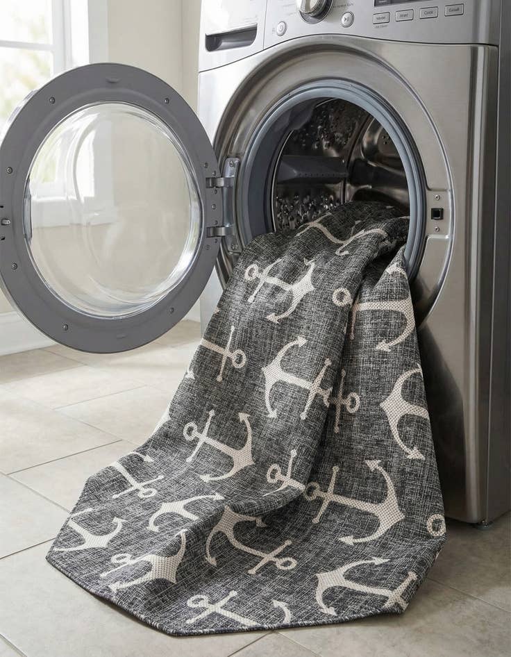 Detail image of 7' 10 x 10'  Washable Coastal Indoor / Outdoor Oval Rug