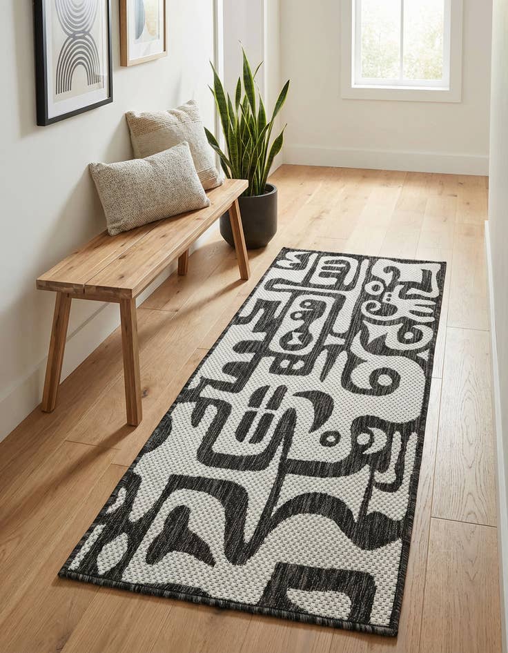 Detail image of 2' x 4'  Washable Modern Indoor / Outdoor Runner Rug