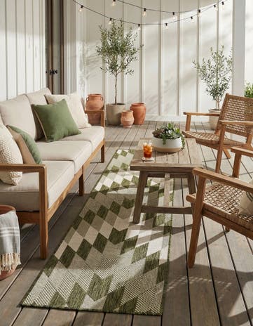 2' x 8' Easy-Clean Modern Indoor / Outdoor Runner Rug