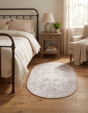 2' x 3' Washable Timeless Oval Rug
