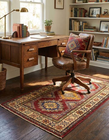 2' 7 x 4' 5 Hand Knotted Kazak Oriental Rug