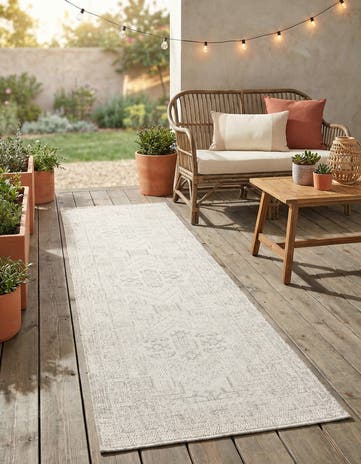 2' x 8' Easy-Clean Aztec Indoor / Outdoor Runner Rug