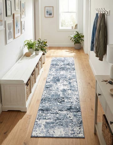 2' 7 x 10' Aurora Runner Rug