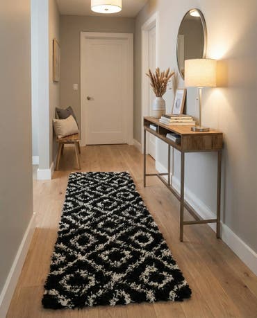  2' 7 x 12' Lattice Shag Runner Rug