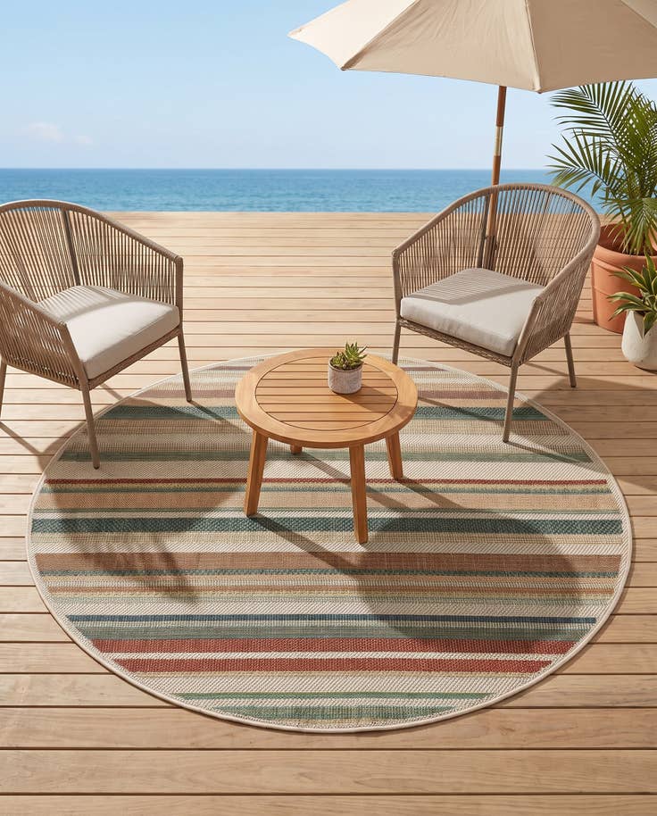 Detail image of 5' 3 x 5' 3 Easy-Clean Baja Indoor / Outdoor Round Rug