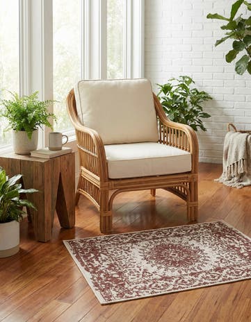 2' x 3' Easy-Clean Traditional Indoor / Outdoor Rug