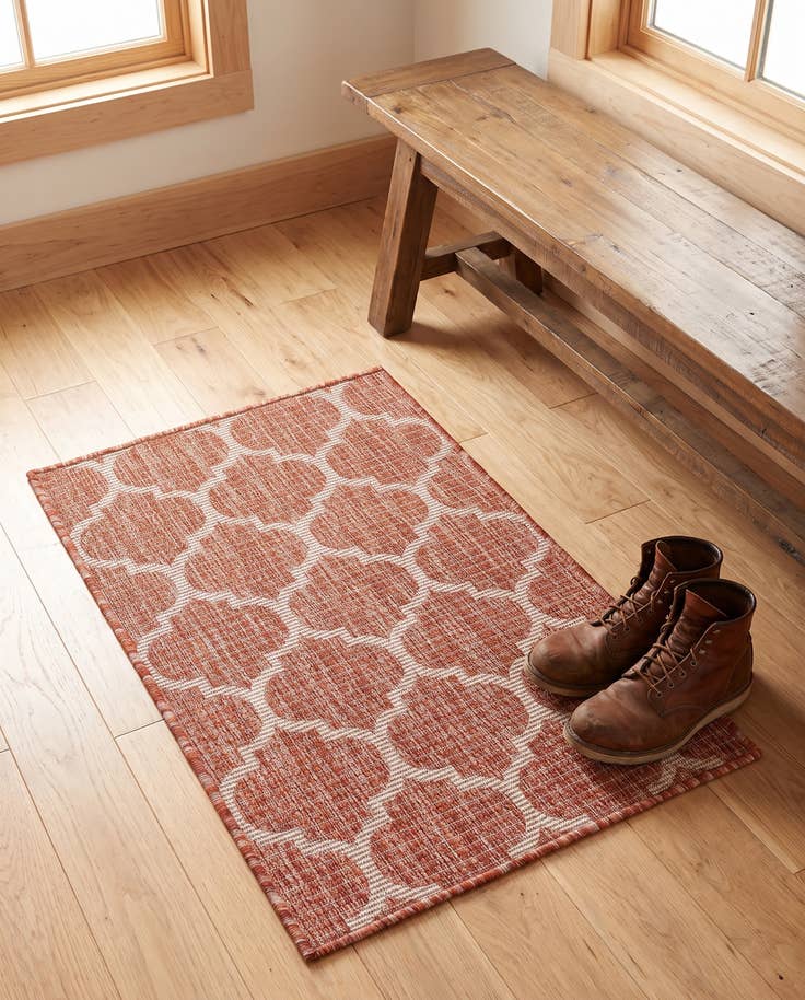 Detail image of 2' x 3' 1 Easy-Clean Trellis Indoor / Outdoor Rug