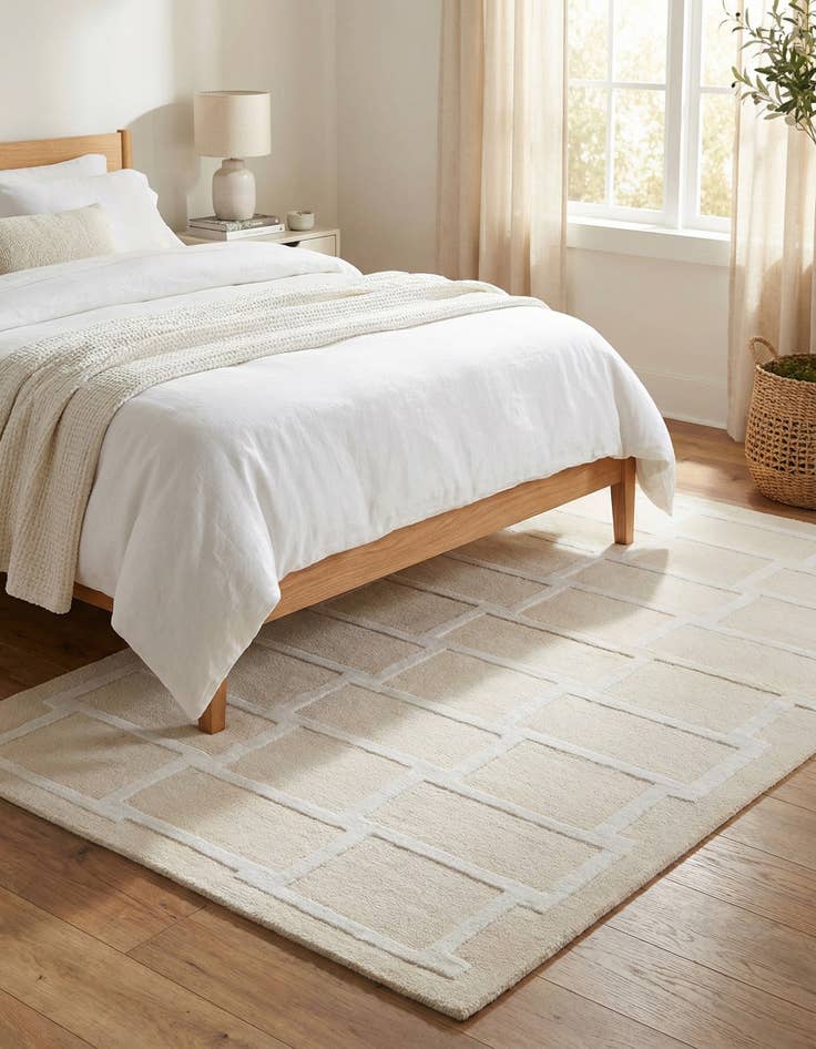 Detail image of 3' x 4' 11  Hand Knotted Darya Wool Rug