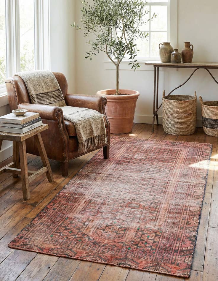 Detail image of 2' 9 x 5' 7  Hand Knotted Ultra Vintage Persian Wool Rug